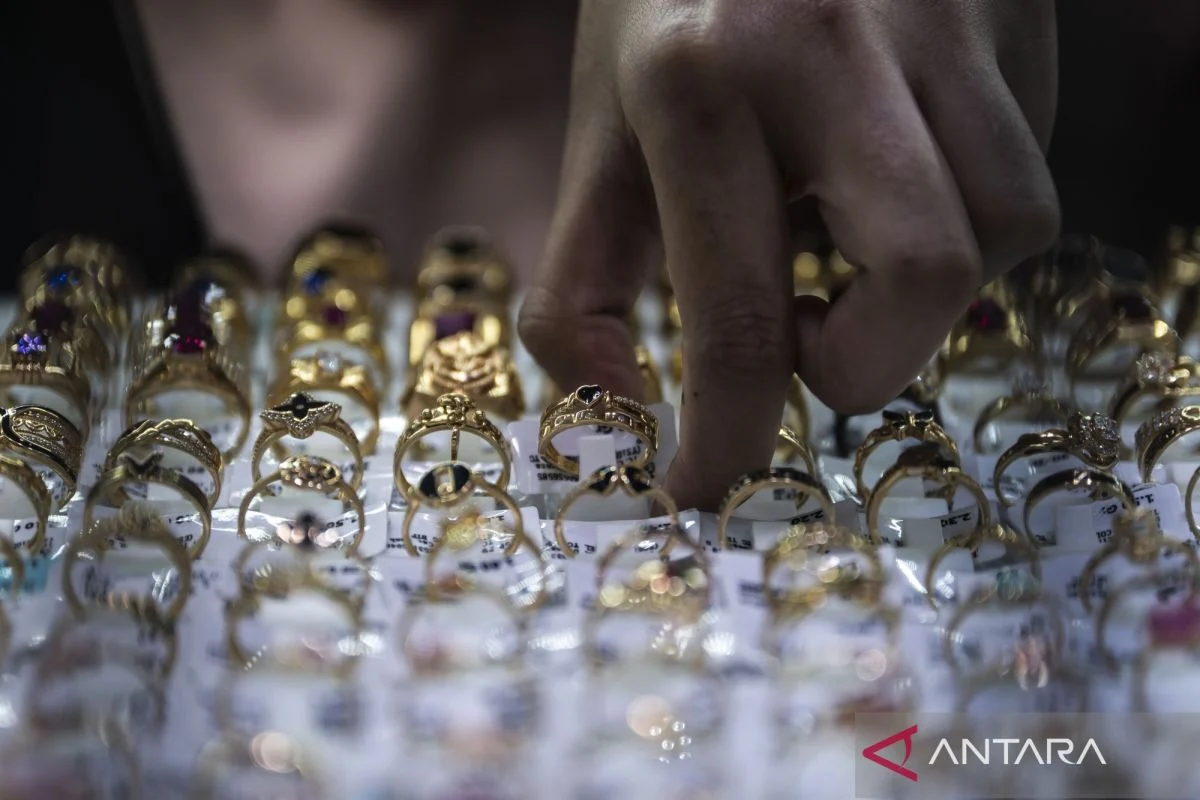 Harga Emas Ubs Dan Galeri24 Di Pegadaian Alami Penurunan Sentimen Pasar Jadi Sorotan